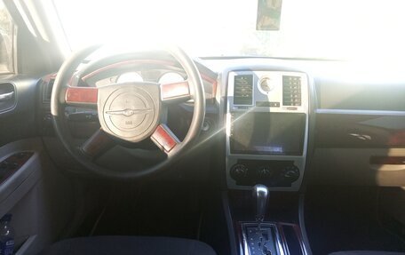 Chrysler 300C II, 2004 год, 535 000 рублей, 9 фотография