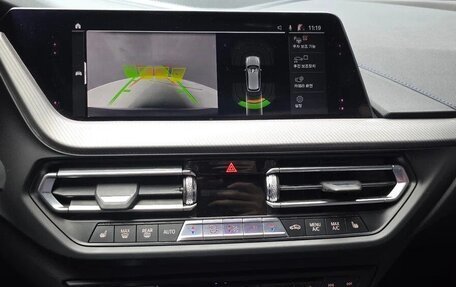 BMW 1 серия, 2020 год, 2 580 000 рублей, 14 фотография
