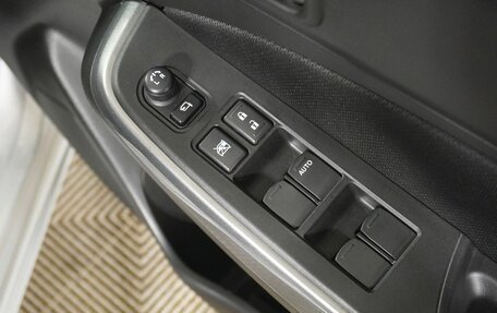 Suzuki Swift IV рестайлинг, 2019 год, 989 000 рублей, 14 фотография