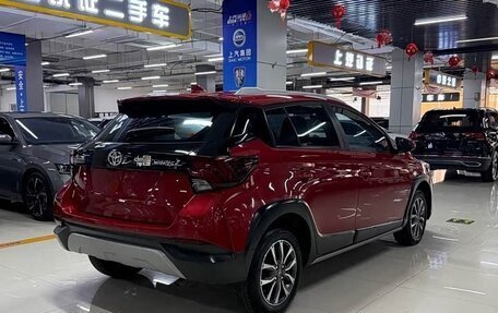 Toyota Yaris XP150 рестайлинг, 2022 год, 1 020 000 рублей, 3 фотография