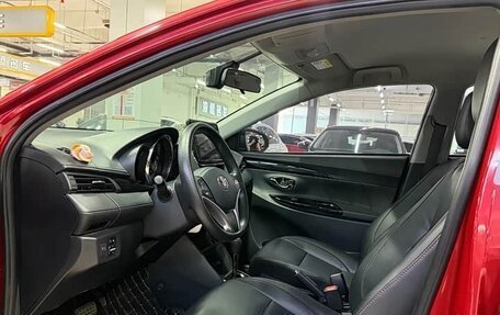Toyota Yaris XP150 рестайлинг, 2022 год, 1 020 000 рублей, 6 фотография