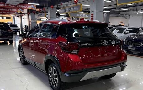 Toyota Yaris XP150 рестайлинг, 2022 год, 1 020 000 рублей, 4 фотография