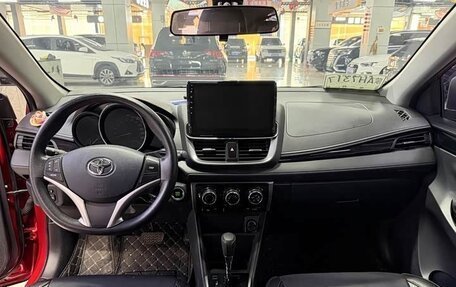 Toyota Yaris XP150 рестайлинг, 2022 год, 1 020 000 рублей, 7 фотография
