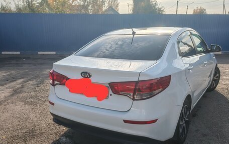 KIA Rio III рестайлинг, 2016 год, 700 000 рублей, 4 фотография
