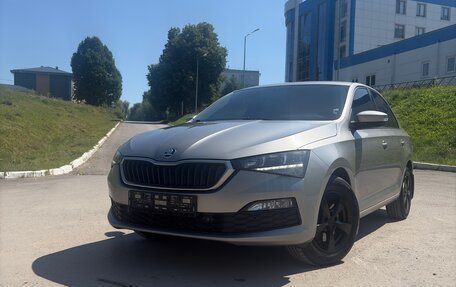 Skoda Rapid II, 2021 год, 1 550 000 рублей, 1 фотография