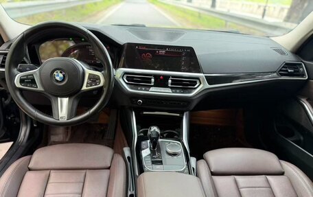 BMW 3 серия, 2021 год, 2 600 000 рублей, 8 фотография