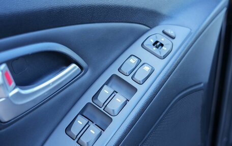 Hyundai ix35 I рестайлинг, 2012 год, 1 400 000 рублей, 13 фотография