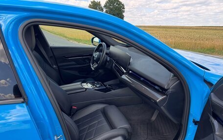 BMW 5 серия, 2024 год, 6 790 000 рублей, 11 фотография