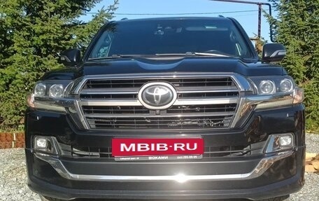 Toyota Land Cruiser 200, 2019 год, 7 800 000 рублей, 8 фотография