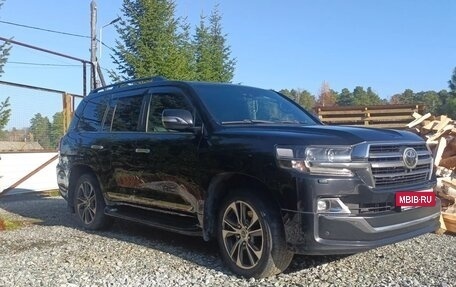Toyota Land Cruiser 200, 2019 год, 7 800 000 рублей, 9 фотография