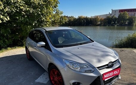 Ford Focus III, 2014 год, 925 000 рублей, 2 фотография