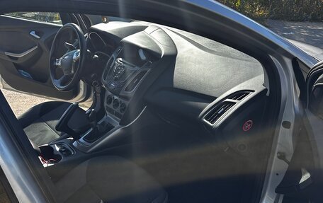 Ford Focus III, 2014 год, 925 000 рублей, 15 фотография