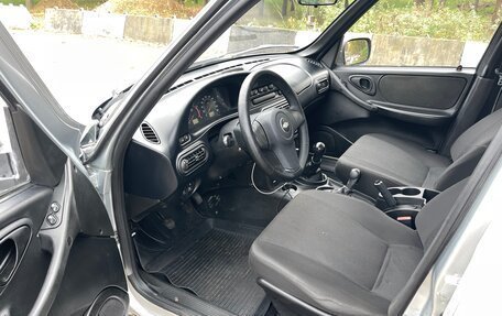 Chevrolet Niva I рестайлинг, 2010 год, 525 000 рублей, 21 фотография