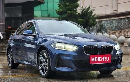 BMW 1 серия, 2022 год, 1 620 000 рублей, 2 фотография