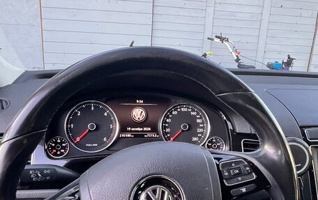 Volkswagen Touareg III, 2017 год, 3 900 000 рублей, 4 фотография
