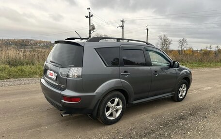 Mitsubishi Outlander III рестайлинг 3, 2011 год, 910 000 рублей, 4 фотография