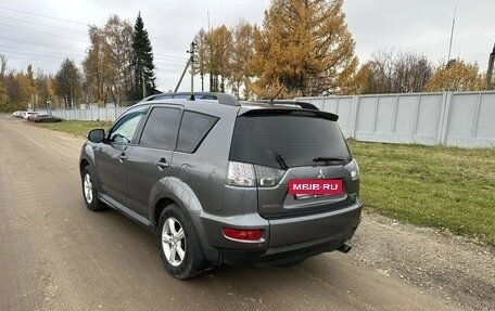 Mitsubishi Outlander III рестайлинг 3, 2011 год, 910 000 рублей, 5 фотография