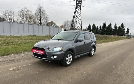 Mitsubishi Outlander III рестайлинг 3, 2011 год, 910 000 рублей, 6 фотография