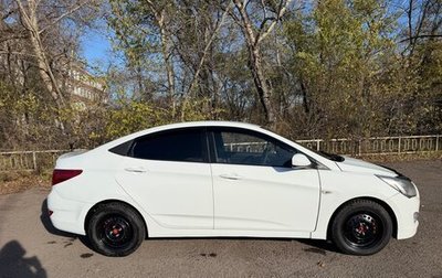Hyundai Solaris II рестайлинг, 2015 год, 590 000 рублей, 1 фотография