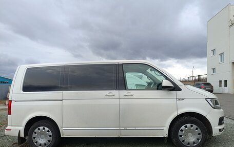 Volkswagen Caravelle T6 рестайлинг, 2018 год, 2 380 000 рублей, 2 фотография