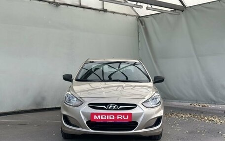 Hyundai Solaris II рестайлинг, 2011 год, 720 000 рублей, 3 фотография