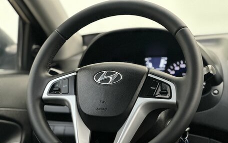 Hyundai Solaris II рестайлинг, 2011 год, 720 000 рублей, 17 фотография