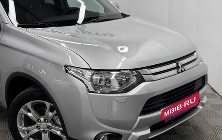 Mitsubishi Outlander III рестайлинг 3, 2014 год, 1 470 000 рублей, 7 фотография