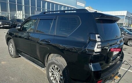 Toyota Land Cruiser Prado 150 рестайлинг, 2021 год, 6 400 000 рублей, 4 фотография