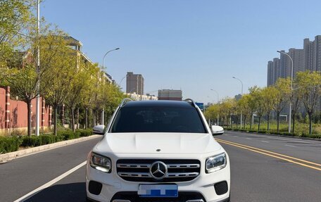 Mercedes-Benz GLB, 2023 год, 2 500 000 рублей, 2 фотография