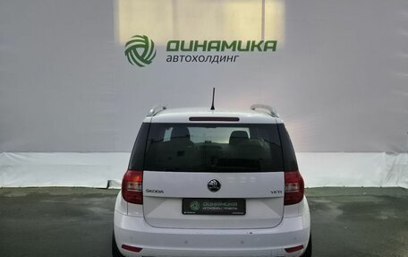 Skoda Yeti I рестайлинг, 2015 год, 1 200 000 рублей, 6 фотография