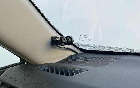 Toyota RAV4, 2019 год, 2 990 000 рублей, 19 фотография