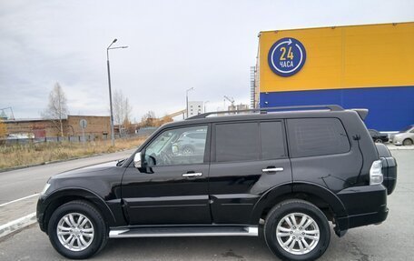 Mitsubishi Pajero IV рестайлинг 2, 2017 год, 2 950 000 рублей, 1 фотография