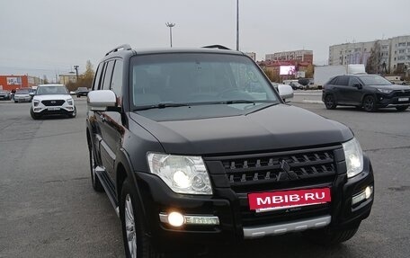 Mitsubishi Pajero IV рестайлинг 2, 2017 год, 2 950 000 рублей, 3 фотография