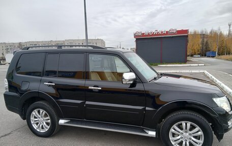 Mitsubishi Pajero IV рестайлинг 2, 2017 год, 2 950 000 рублей, 6 фотография