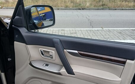 Mitsubishi Pajero IV рестайлинг 2, 2017 год, 2 950 000 рублей, 20 фотография