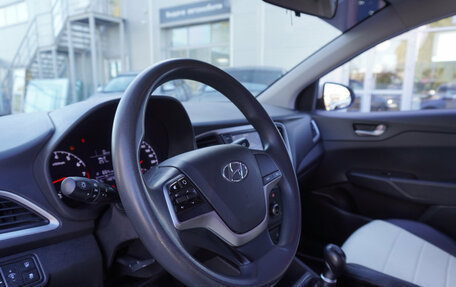 Hyundai Solaris II рестайлинг, 2017 год, 1 088 000 рублей, 11 фотография