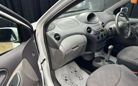 Toyota Platz, 2000 год, 369 000 рублей, 12 фотография