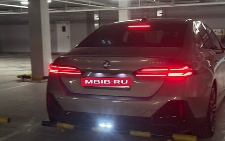 BMW 5 серия, 2024 год, 7 100 000 рублей, 3 фотография