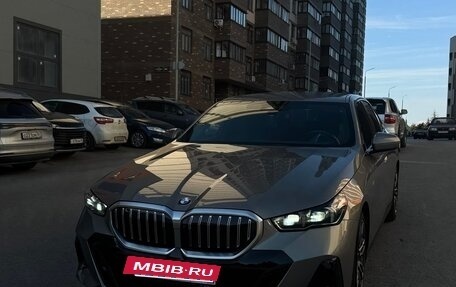 BMW 5 серия, 2024 год, 7 100 000 рублей, 10 фотография