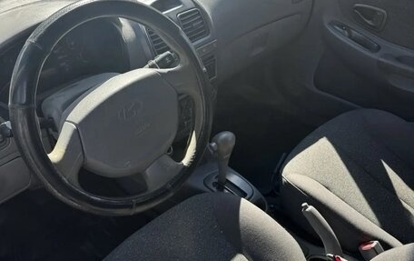 Hyundai Accent II, 2005 год, 300 000 рублей, 3 фотография