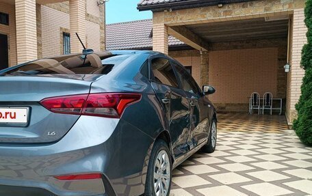 Hyundai Solaris II рестайлинг, 2019 год, 750 000 рублей, 4 фотография