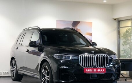 BMW X7, 2022 год, 9 900 000 рублей, 3 фотография