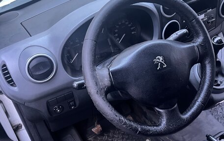 Peugeot Partner II рестайлинг 2, 2014 год, 320 000 рублей, 5 фотография