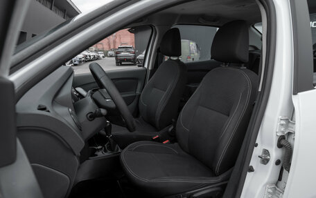 Renault Logan II, 2021 год, 850 000 рублей, 9 фотография