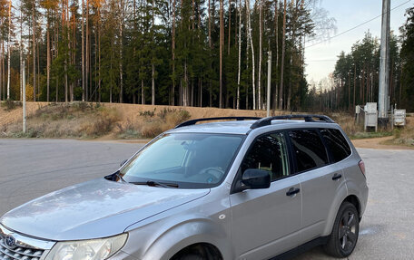 Subaru Forester, 2011 год, 950 000 рублей, 2 фотография