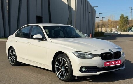 BMW 3 серия, 2018 год, 1 990 000 рублей, 7 фотография