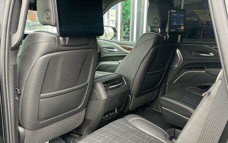 Cadillac Escalade V, 2022 год, 12 000 000 рублей, 13 фотография