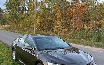 Toyota Camry, 2018 год, 2 450 000 рублей, 1 фотография
