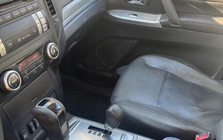 Mitsubishi Pajero IV рестайлинг 2, 2011 год, 1 900 000 рублей, 5 фотография