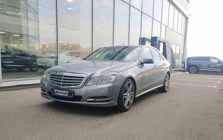 Mercedes-Benz E-Класс, 2010 год, 1 450 000 рублей, 2 фотография